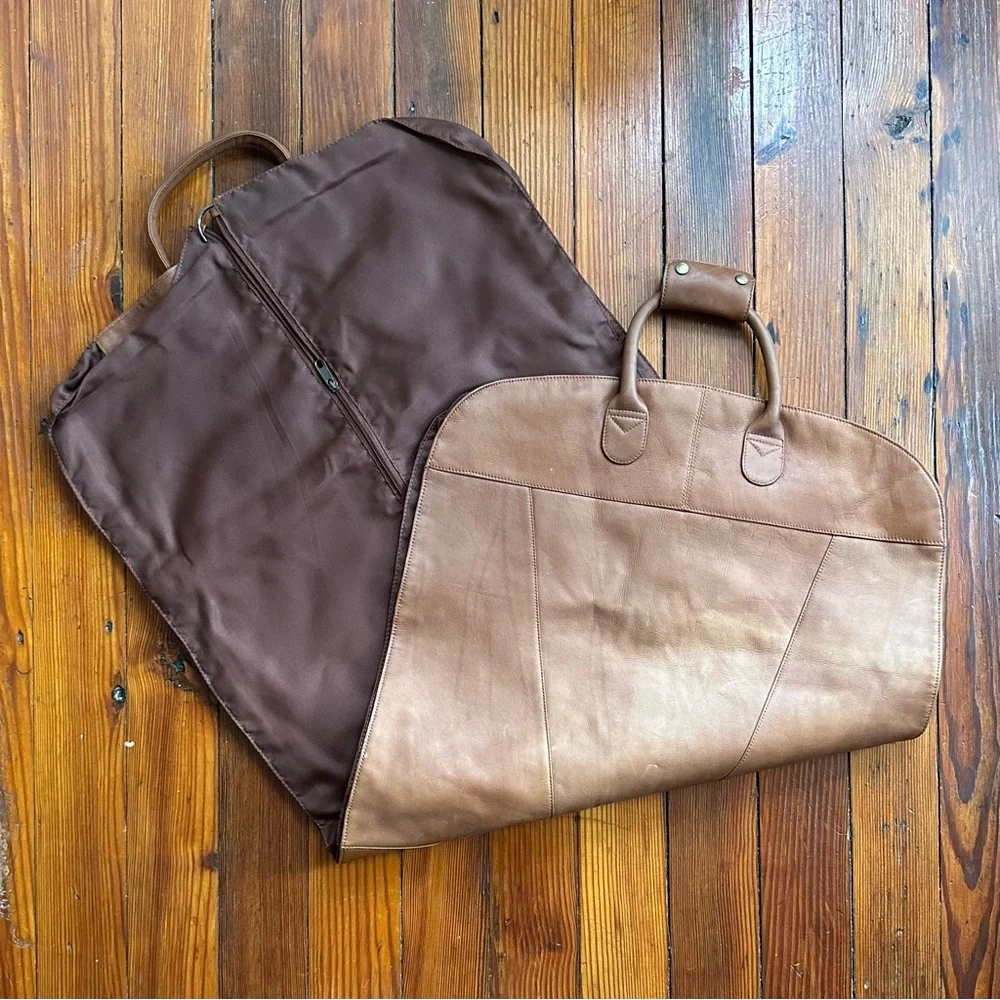 Boulder Ridge leather garment bag